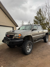 2006 GMC Sierra 2500 LBZ Duramax Diesel Crew Cab Pickup Truck