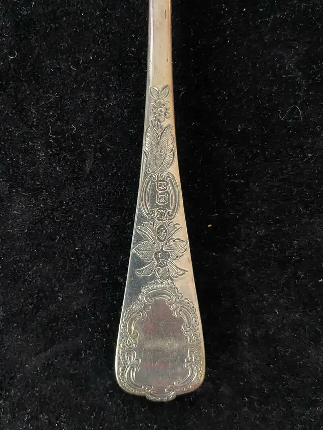 Vintage Birks Serving Spoon  in Arts & Collectibles in City of Toronto - Image 8
