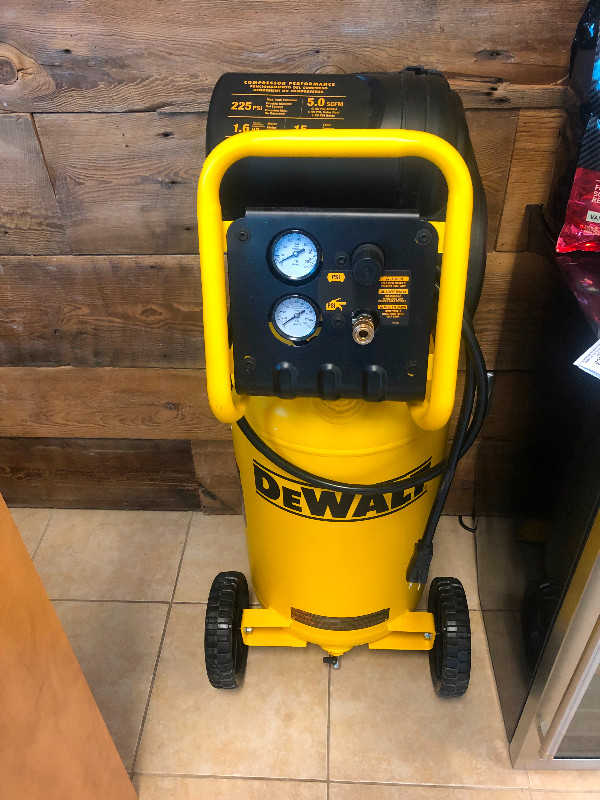 DEWALT 15 GALLON AIR COMPRESSOR**NEVER USED** in Power Tools in Guelph