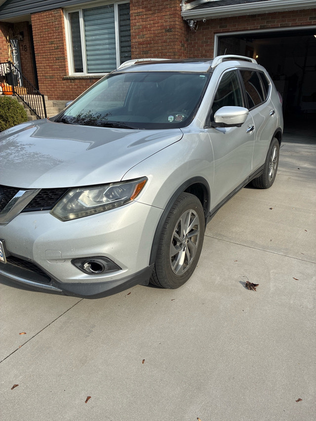 2015 Nissan Rogue SL AWD Sunroof in Cars & Trucks in Owen Sound - Image 4
