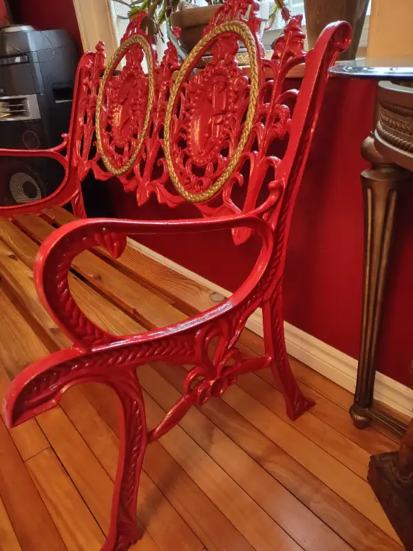 Victorian cast iron bench in Patio & Garden Furniture in Renfrew - Image 8