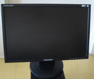 Samsung SyncMaster 920nw ,19 pouces