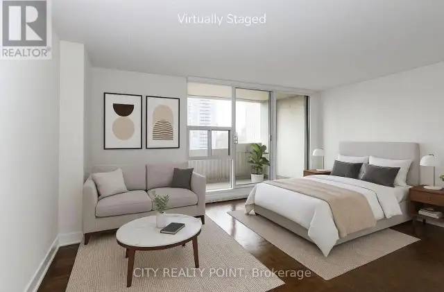 LIVE IN DOWNTOWN AREA