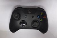 Sony   PlayStation   Wireless Controller model 1708 - Jet Black