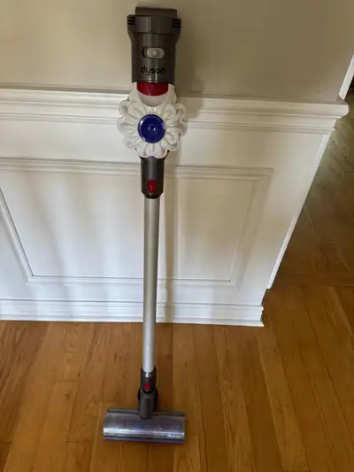 Dyson Cordless Vacuum Cleaner Charger is not original but charges fine Works You will get what you s...