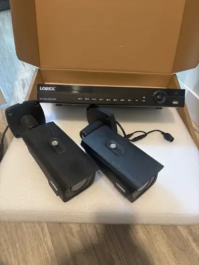 Lorex NVR Security System + 2 Cameras – Great Condition Selling a reliable Lorex security system tha...