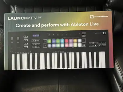 Midi Controller - Novation Launchkey 37, View more