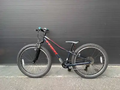 Trek Precaliber 24 inch Kids Youth Mountain Bike w Shocks, View more