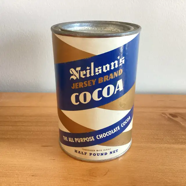 Vintage Neilson’s Jersey Brand Cocoa container can 40’s Toronto in Arts & Collectibles in City of Toronto - Image 2