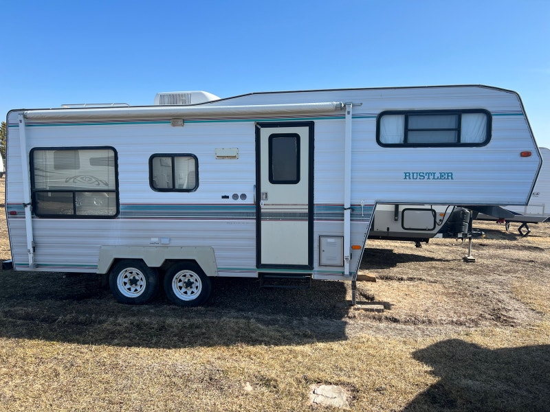 2000 Travelaire 5Th Wheel , rustlers in RVs, Campers & Trailers in ...