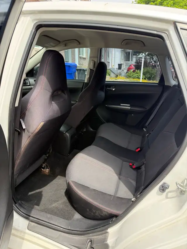 Subaru WRX 2011605486035764531203