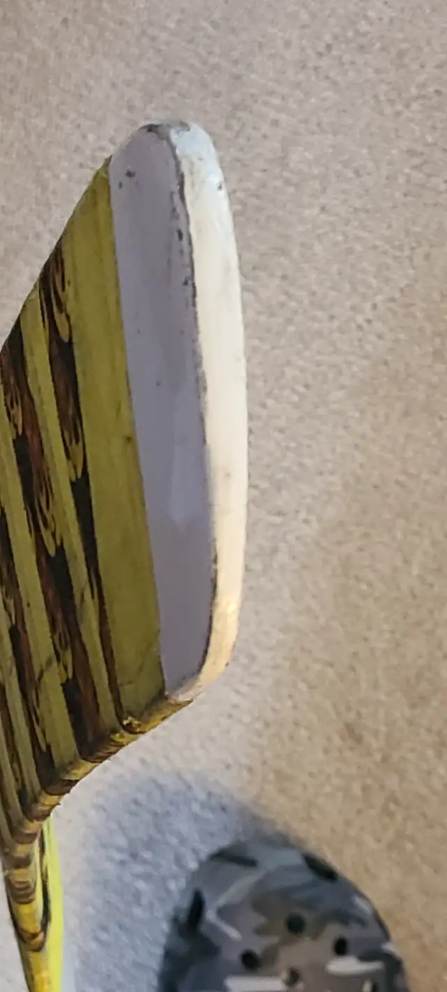 Warrior Goalie stick in Hockey in Ottawa - Image 6