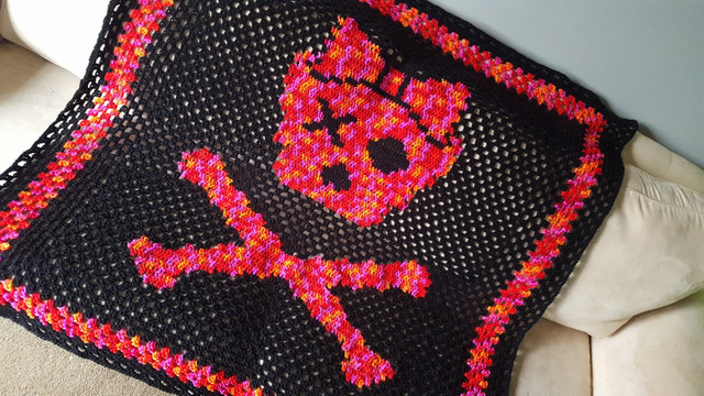 Skull and Crossbones; Crochet Blanket; Black; Red; Pink; Orange in Home Décor & Accents in North Bay - Image 4