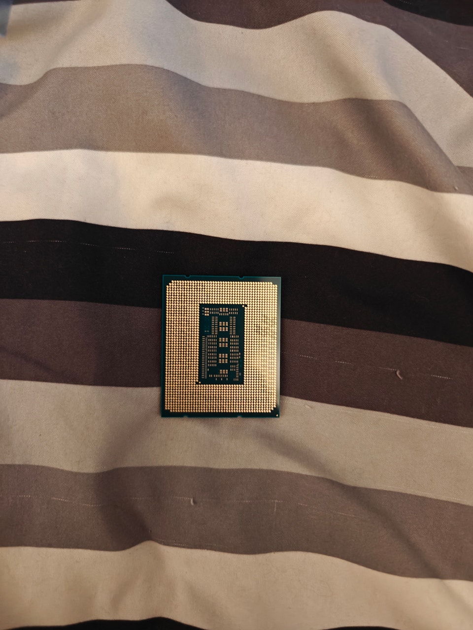 Intel Core i7-14700F — High-End Gaming CPU | Desktop Computers | Ottawa ...