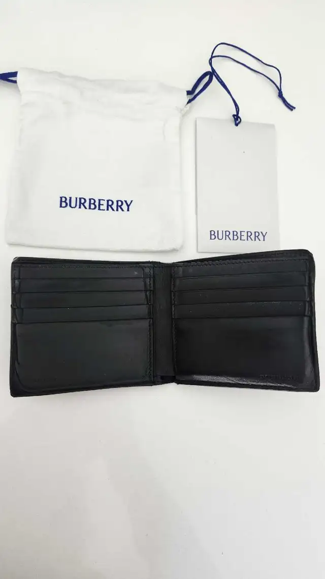 Burberry Men Leather Wallet in Men's in Markham / York Region - Image 3