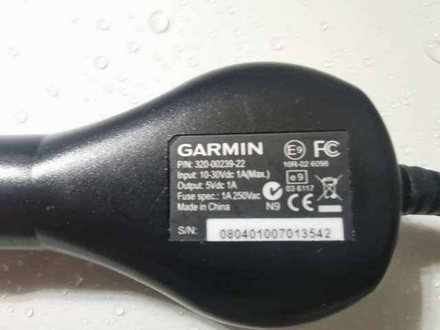 Genuine Garmin Nuvi GPS 320-00239-22 Car Charger Power Adapter in Audio & GPS in Markham / York Region - Image 2