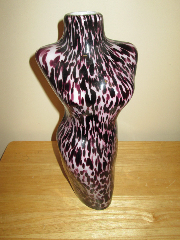 HAND BLOWN WOMANS TORSO VASE in Home Décor & Accents in New Glasgow