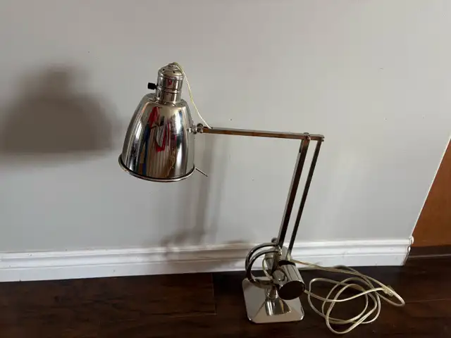 Lloyd Desk Lamp414907385576181764