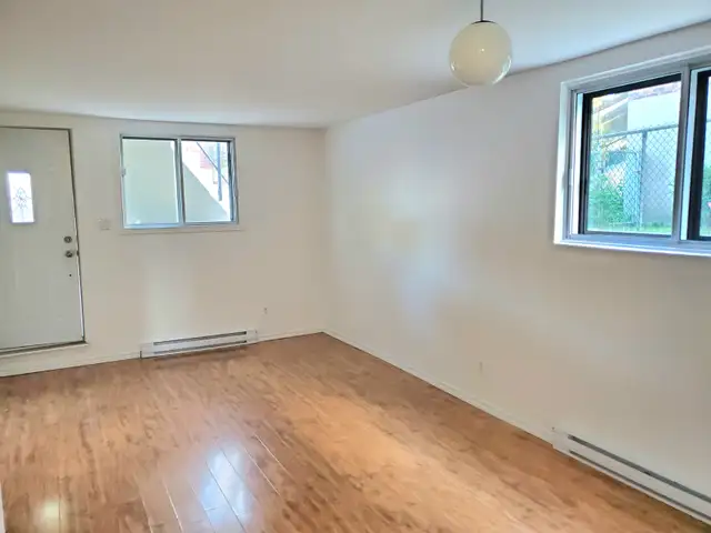 3 1/2 A LOUER - AHUNTSIC/CARTIERVILLE