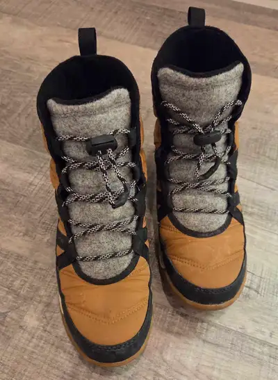 Sorel Winter Boots (Size: 6), View more