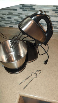Mixer with a stand and bowl
