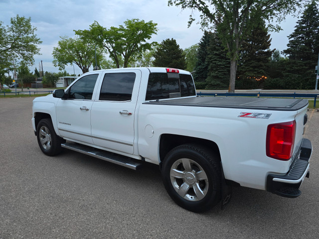 2017 Chevrolet Silverado 1500 Z71 LTZ in Cars & Trucks in Edmonton - Image 3