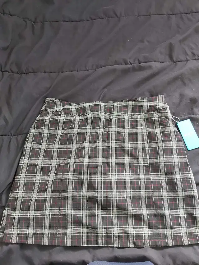 Aur Active girl skirt/tights  in Women's - Bottoms in City of Toronto - Image 2