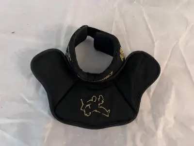 Vaughn VPC-7000 goalie neck guard - Adult medium., View more
