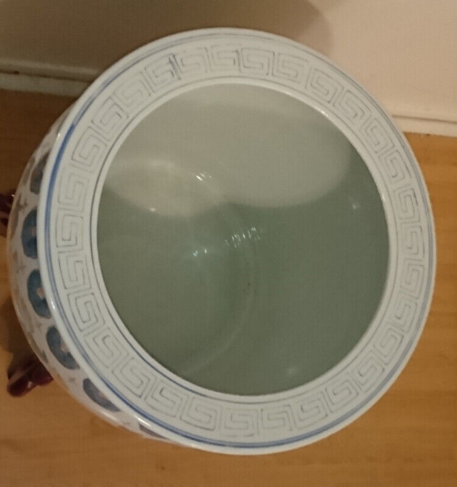 Oriental Jardiniere Large Porcelain Fishbowl Planter with Stand in Arts & Collectibles in Oshawa / Durham Region - Image 4