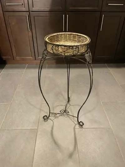 Metal decorative stand with wicker basket, View more