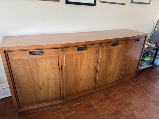 Midcentury modern dining room set. dans Mobilier de salle à manger et cuisine  à Ville de Montréal - Image 4