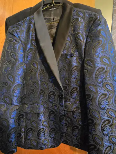 Mens Tuxedo Jacket Paisley, View more
