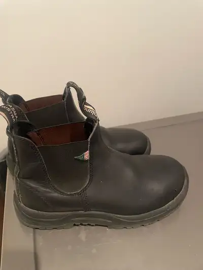 Blundstone black  leather steel toe work boots, View more