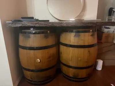 bar/table, View more