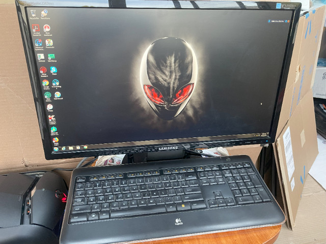DELL GAMING ALIENWARE LIQUID COOLED SYSTEM DESKTOP (Like New) in Desktop Computers in City of Toronto - Image 2