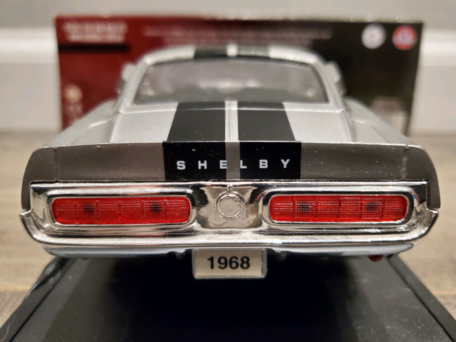 1:18 Diecast Road Legends 1968 Shelby GT-500KR Grey in Arts & Collectibles in Kawartha Lakes - Image 4