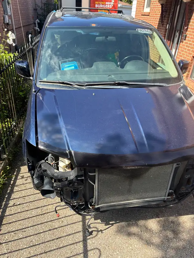 2014 Dodge Grand Caravan Stow 'n Go — For Scrap, Repair or Parts