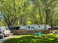 27' keystone outback with separate bunk room