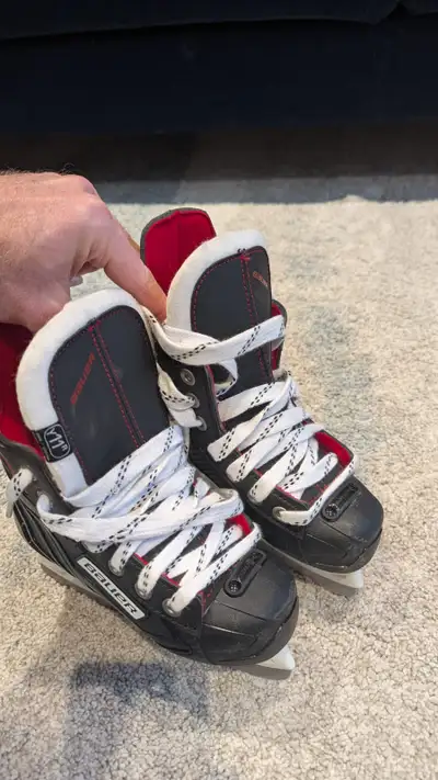 Bauer Vapor X250 Youth Hockey Skates, Size 11 (excellent cond.), View more