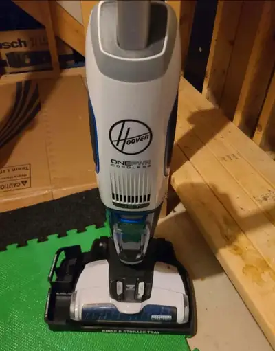 Hoover BH55210 Onepwr cordless hardfloor cleaner - wet mop, View more