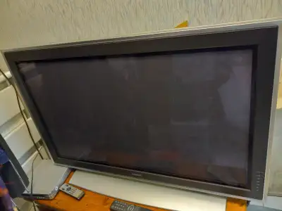 43" TV --MAXENT, View more