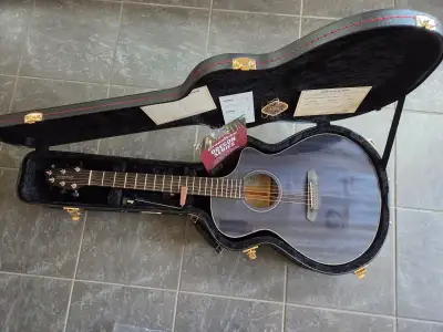 Condition: Excellent For Sale my USED Breedlove Oregon Concert Thinline Stormy Night CE. It is their...