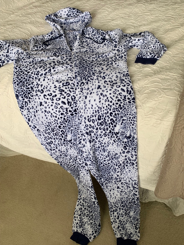 Onesie leopard fleece woman size XL in Women's - Other in Kitchener / Waterloo