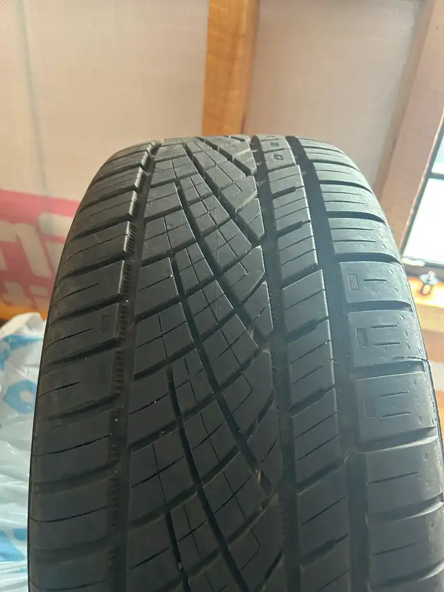 Mag 17 pouces et pneu 235/45R17 in Tires & Rims in Trois-Rivières - Image 2