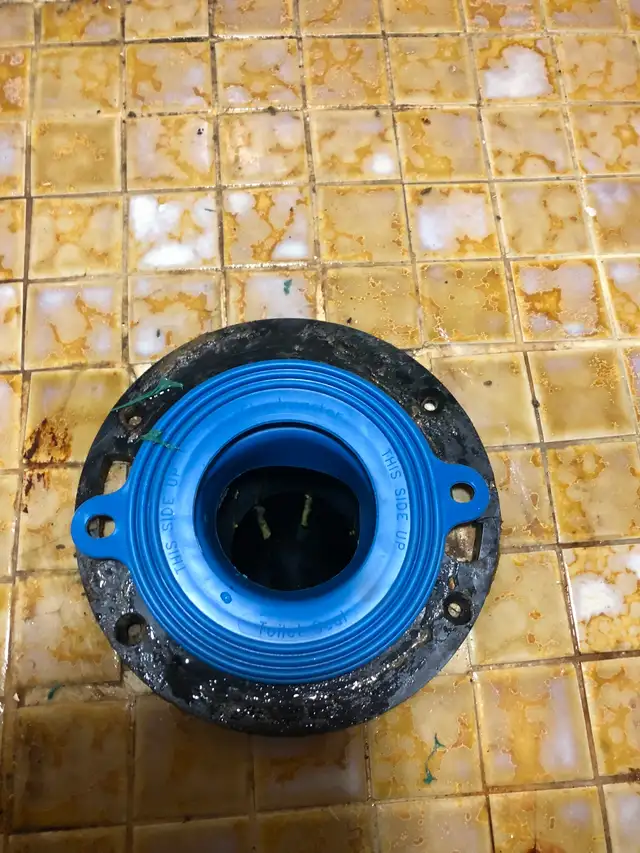 Licensed plumber65669422979969122