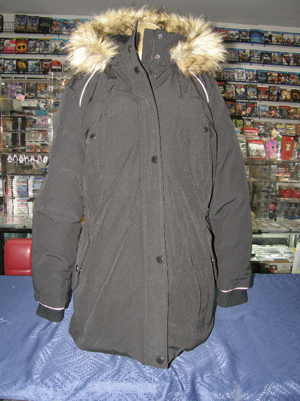 Manteau Hiver Noir Alpinetek X-Large Comme Neuf - 60$ dans Femmes - Hauts et vêtements d'extérieur  à Ville de Québec - Image 2