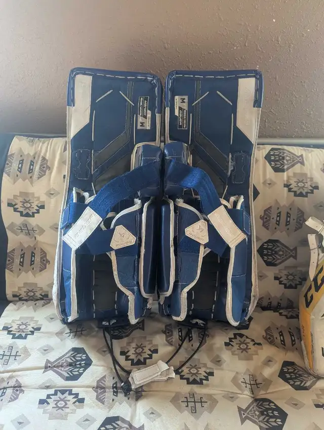 Goalie Pads in Hockey in Edmonton - Image 3