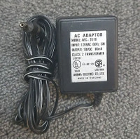 ANOMA ELECTRIC  AEC-3518 AC Adaptor 120VAC 6W / 18VDC 0,08A