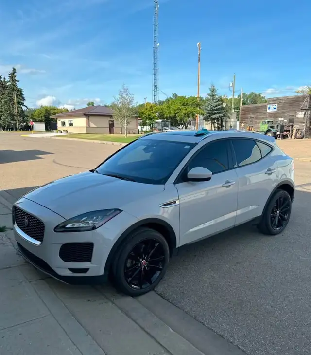 2018 Jaguar E Pace SE480457383593256962