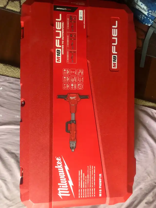 Milwaukee M18 1” Stand up Impact wrench ⛑️⛑️(BARE TOOL)⛑️⛑️ in Power Tools in Markham / York Region - Image 2